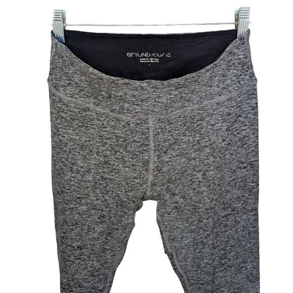 Beyond Yoga Spacedye Caught in the Midi Leggings - Heathered grey - Picture 7 of 7